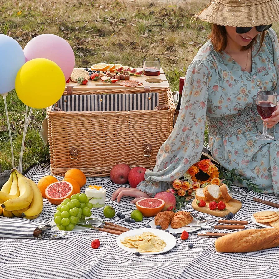 Wicker Picnic Basket for 4, Willow Hamper Service Gift Set with Blanket